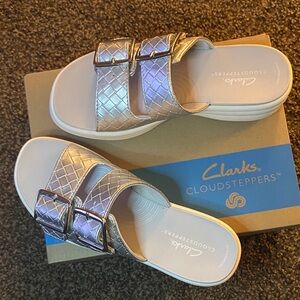 Clarks Cloudsteppers Silver Metallic Drift Buckle Slide Sandals
